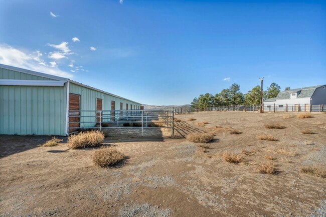 Building Photo - 30 El Caballo Trail