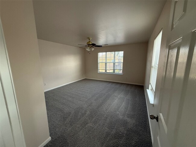 Building Photo - 6410 Waldron Dr