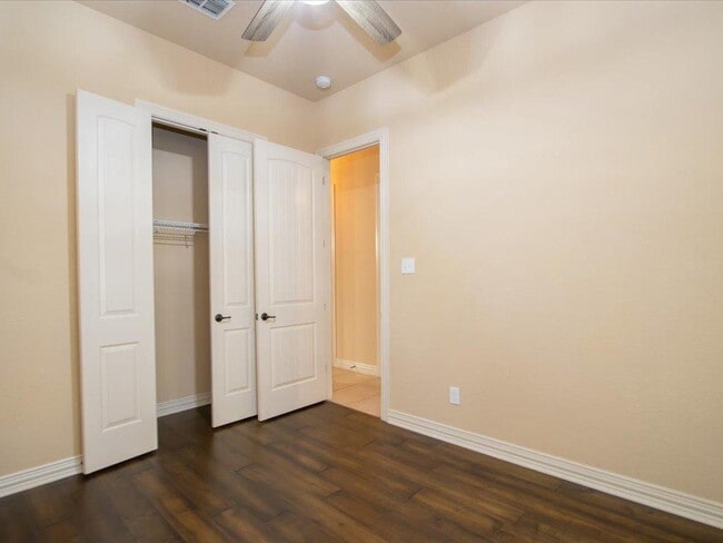 Building Photo - 26618 Camden Chase