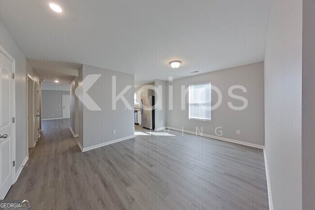 Building Photo - 633 Canal St