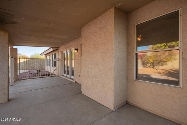 Building Photo - 4758 E Villa Maria Dr