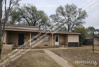 Building Photo - Cozy two bedroom