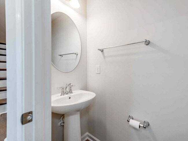 Building Photo - 10756 Overlook Mountain Dr