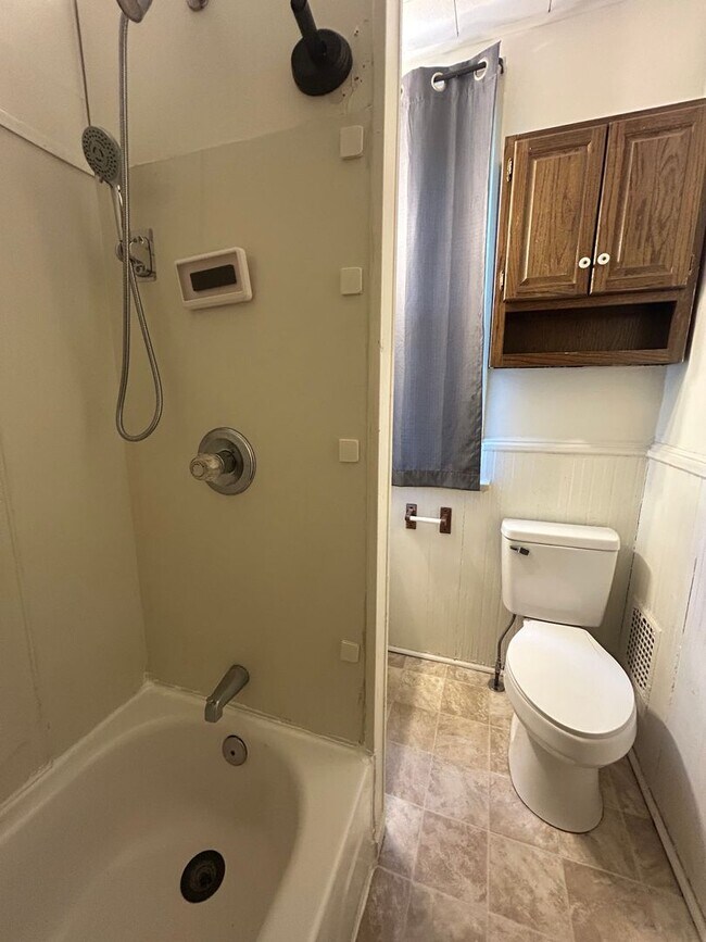 Building Photo - 7 Hummel Ave