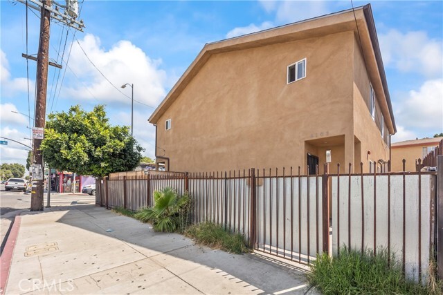 Building Photo - 6102 S San Pedro St