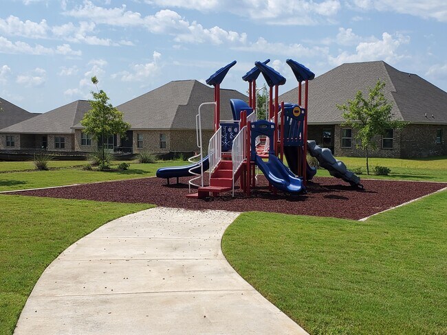 Building Photo - 329 Merlin Ct
