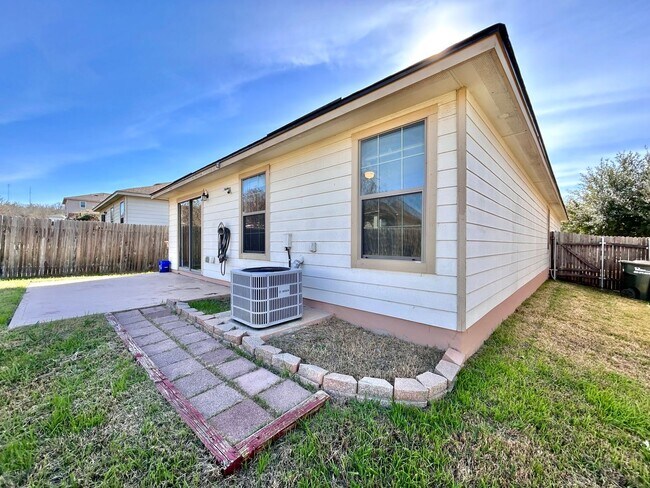 Building Photo - Charming 3-Bed Georgetown Home Near Downtown & Parks