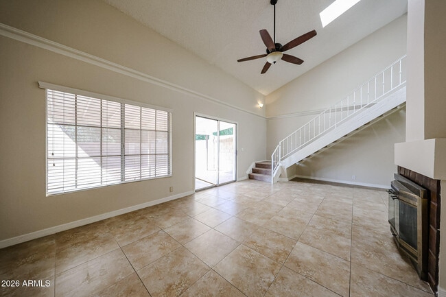 Building Photo - 5013 W Evans Dr