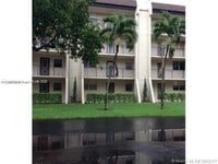 Building Photo - 9430 Poinciana Pl