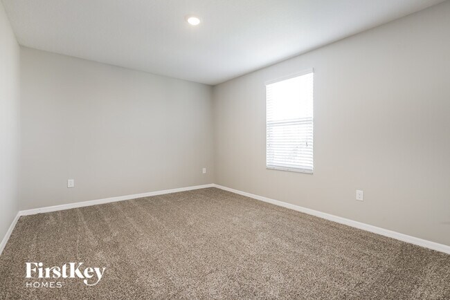Building Photo - 17114 White Mangrove Dr
