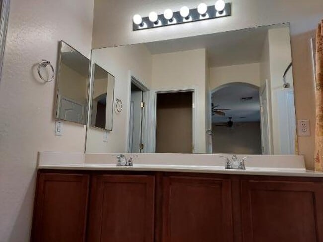 Building Photo - GORGEOUS MARICOPA HOME WITH POOL!