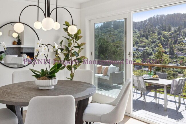 Building Photo - Quintessential Mill Valley Lifestyle in th...