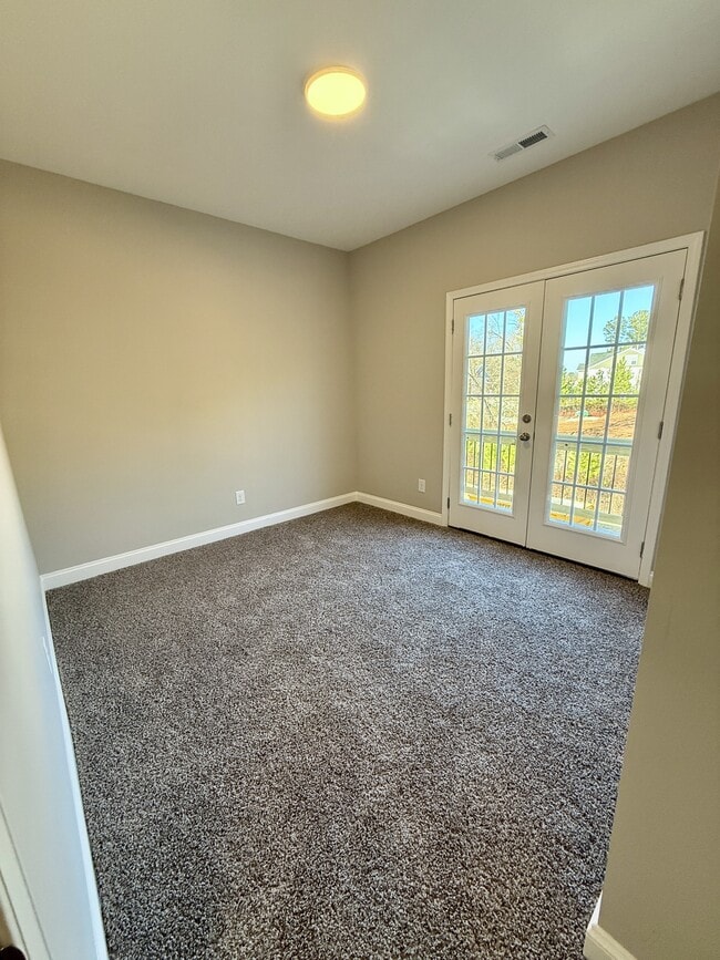 Building Photo - 7988 Humie Olive Rd