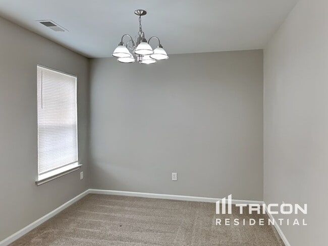 Building Photo - 106 Newport Dr