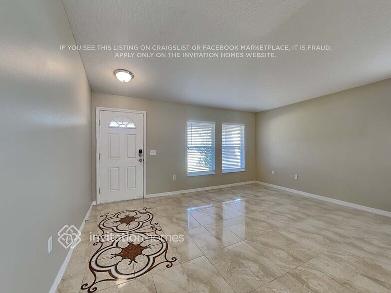 Building Photo - 3028 Park Ridge Ave