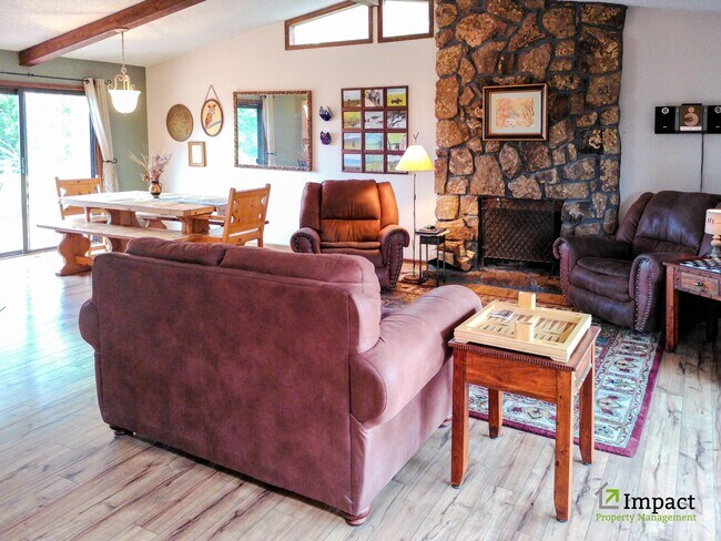 Building Photo - 5005 Sunbird Cliffs Dr