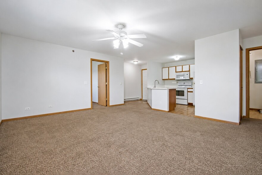 Building Photo - 500 Cunat Blvd
