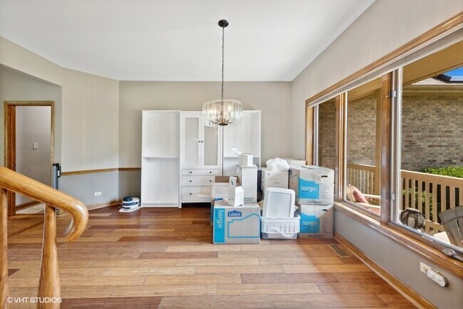 Building Photo - 905 Shelly Ln