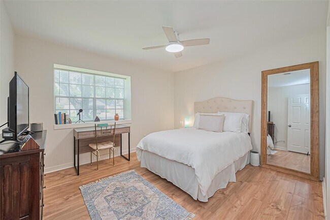 Building Photo - 8018 Zimmermann Dr
