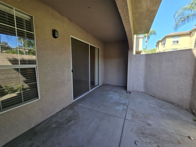 Building Photo - CANYON CREST CONDO