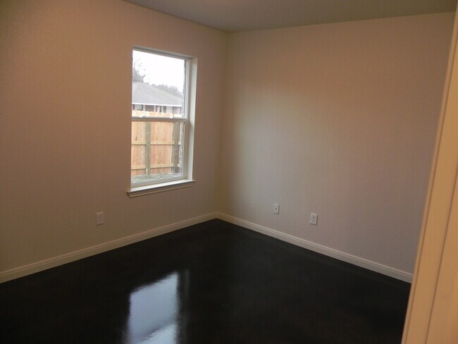 Building Photo - 1423 Natchez Trail