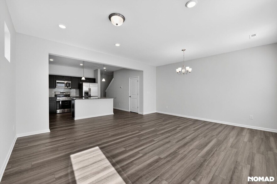 Building Photo - 6028 Jasmine Br Rd