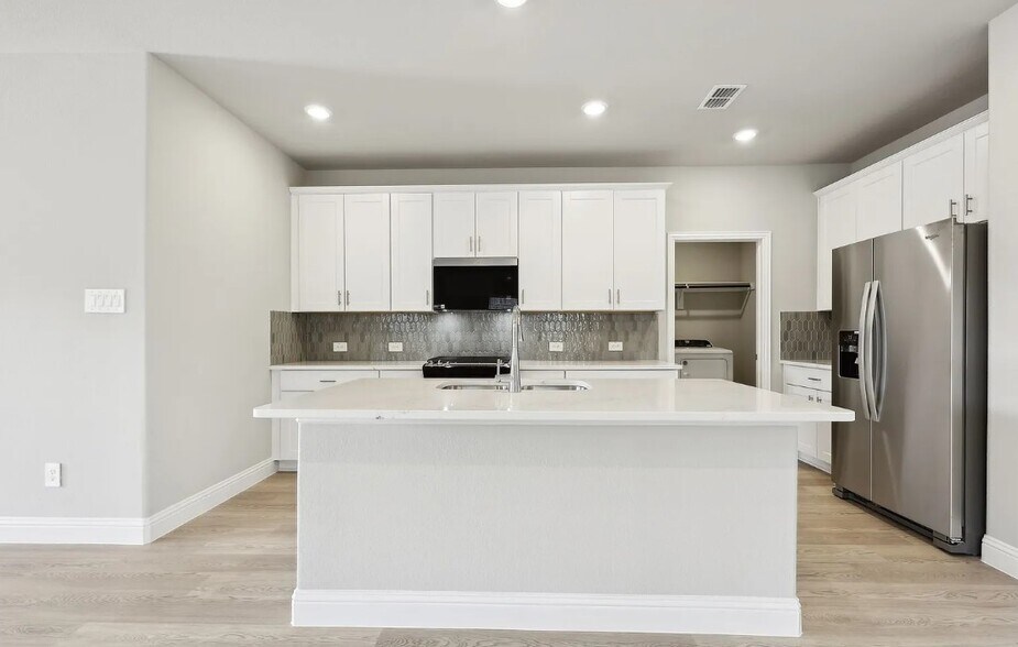 Building Photo - 510 Blanton St