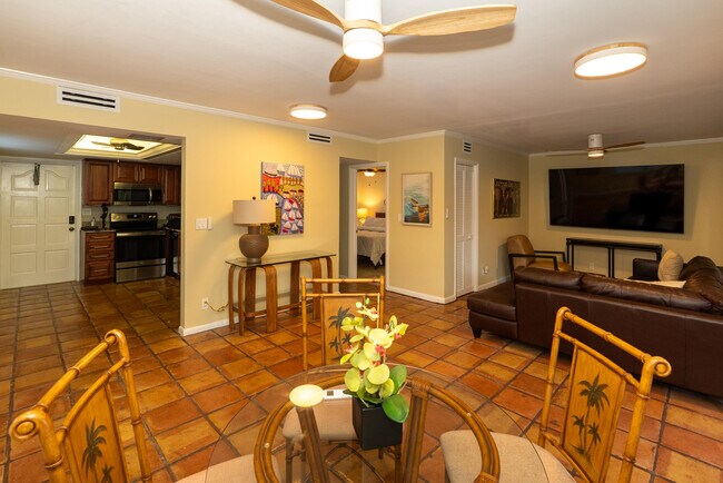 Building Photo - 300 Inlet Way