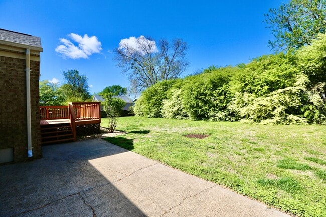 Building Photo - Ranch Home - Red Mill Farm - Available 11-...