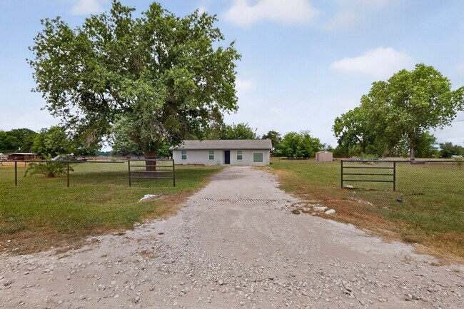 Building Photo - 10332 Grabbs Ln