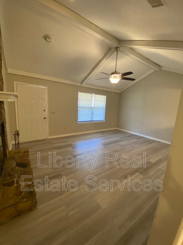 Building Photo - 105 Maid Marian Ct