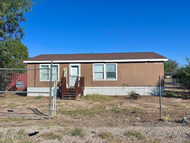 Building Photo - 421 Tulum Dr