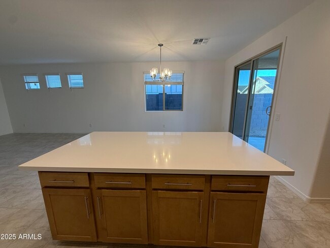 Building Photo - 9960 W Mitchell Ave