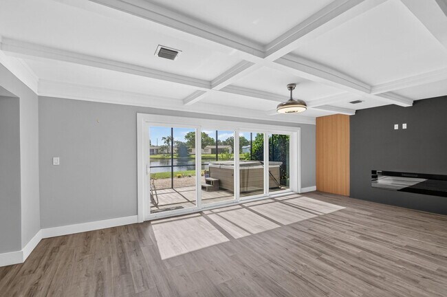 Building Photo - 14624 Country Side Ln