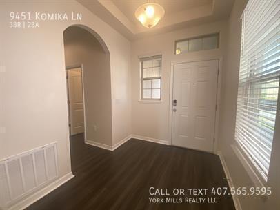 Building Photo - 9451 Komika Ln