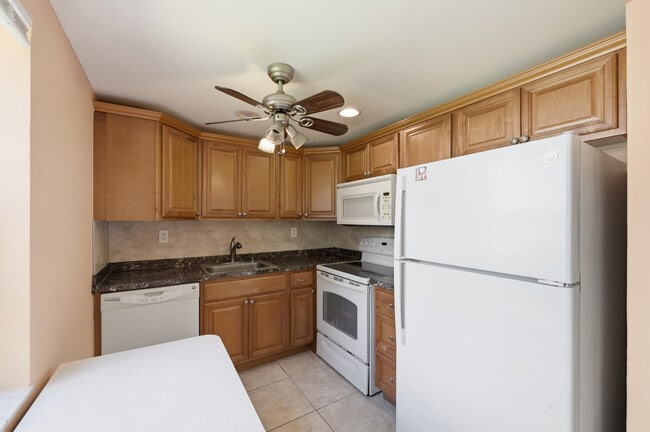 Building Photo - 729 Normandy Trail
