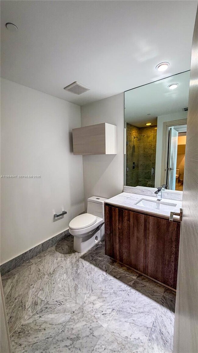 Building Photo - 801 S Miami Ave