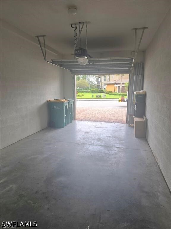 Building Photo - 1256 Carpazi Ct