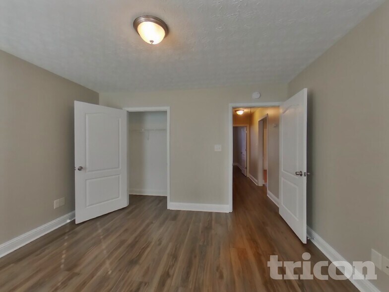 Building Photo - 1801 Fawn Ct