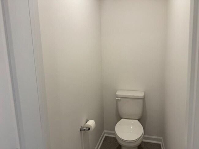 Building Photo - Brand new home & community