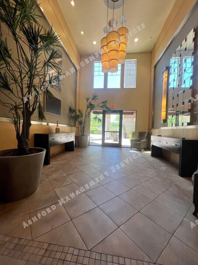 Building Photo - Scottsdale Luxury 2 Bed Condo with Mountain Views - Gated Artesia - Utilities Included