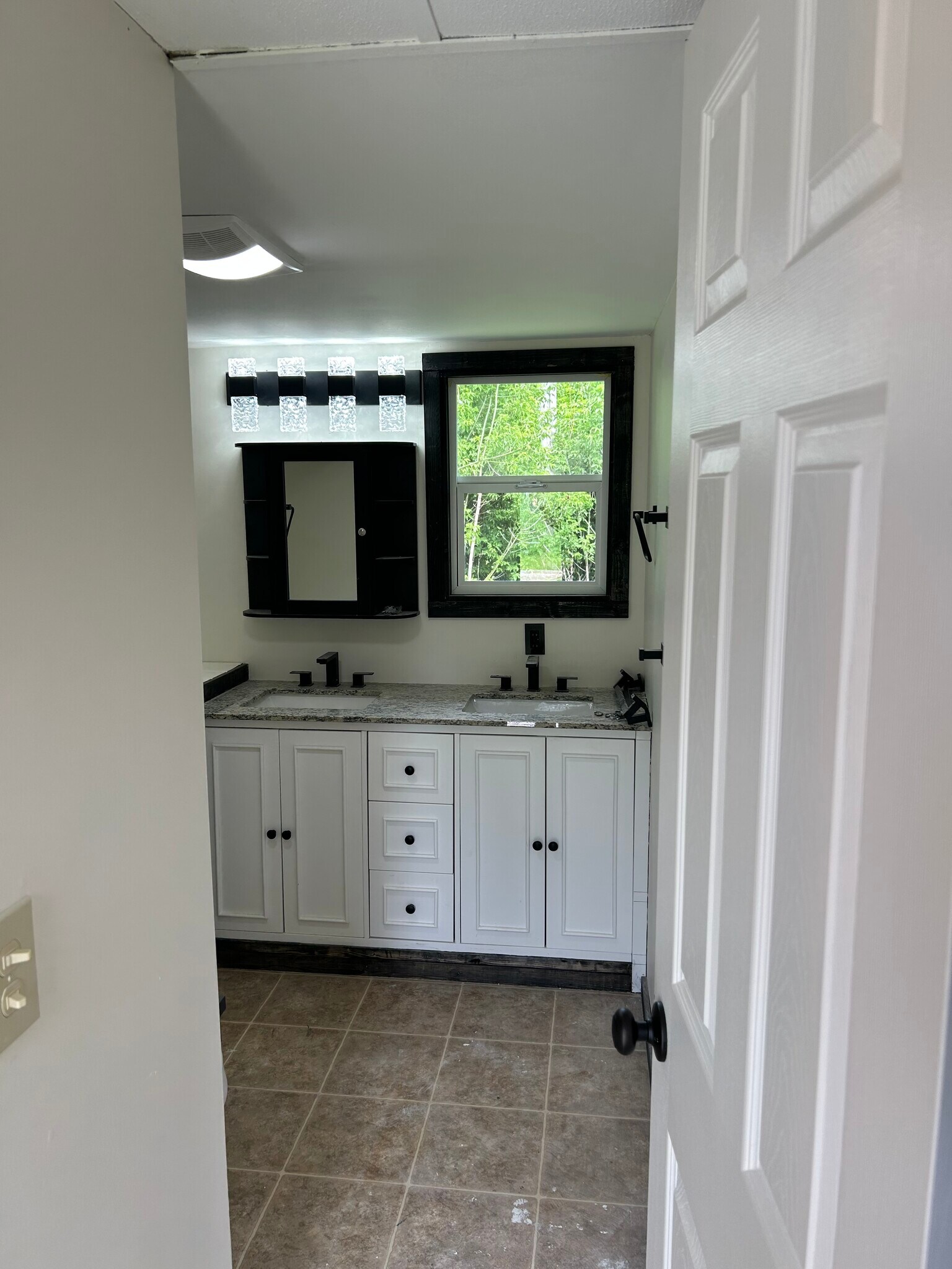 Building Photo - 7504 NY-177