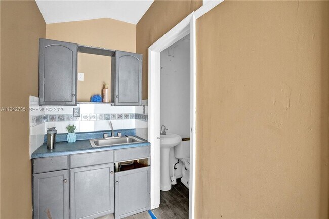 Building Photo - 28640 SW 146th Ave