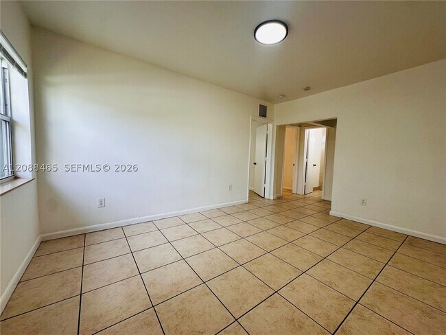Building Photo - 573 NE 82nd St