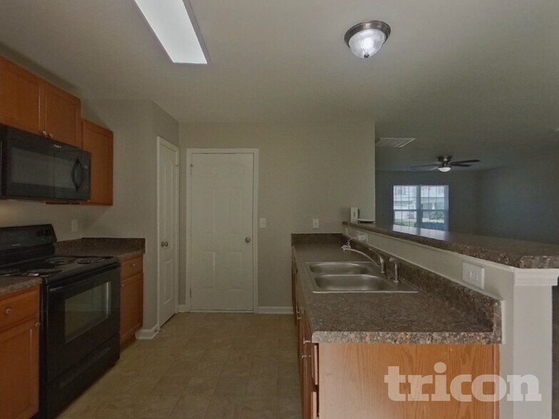 Building Photo - 537 Gentle Breeze Ln