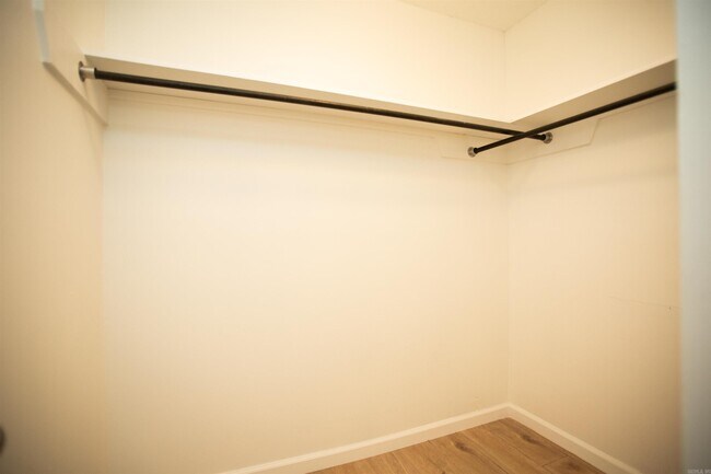Building Photo - 8 Turtle Creek Ct
