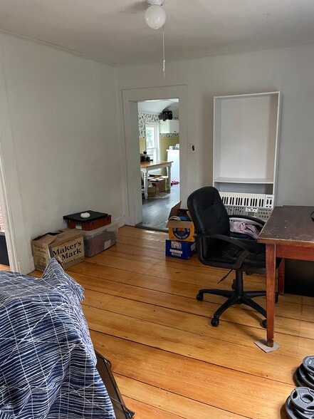 Building Photo - 6 Narragansett St