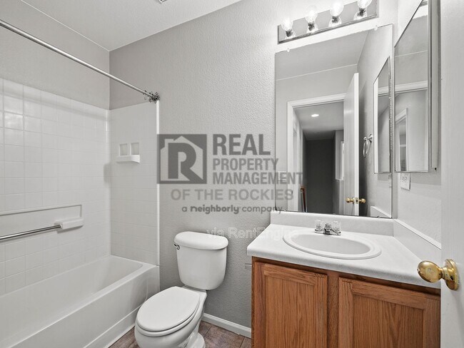 Building Photo - 6803 Brittany Dr