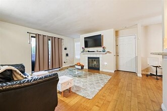 Building Photo - 9409 Fairgrove Ln