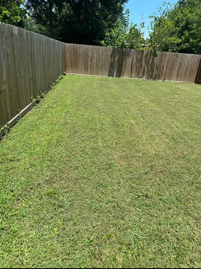 Building Photo - 9119 Sherbourne St